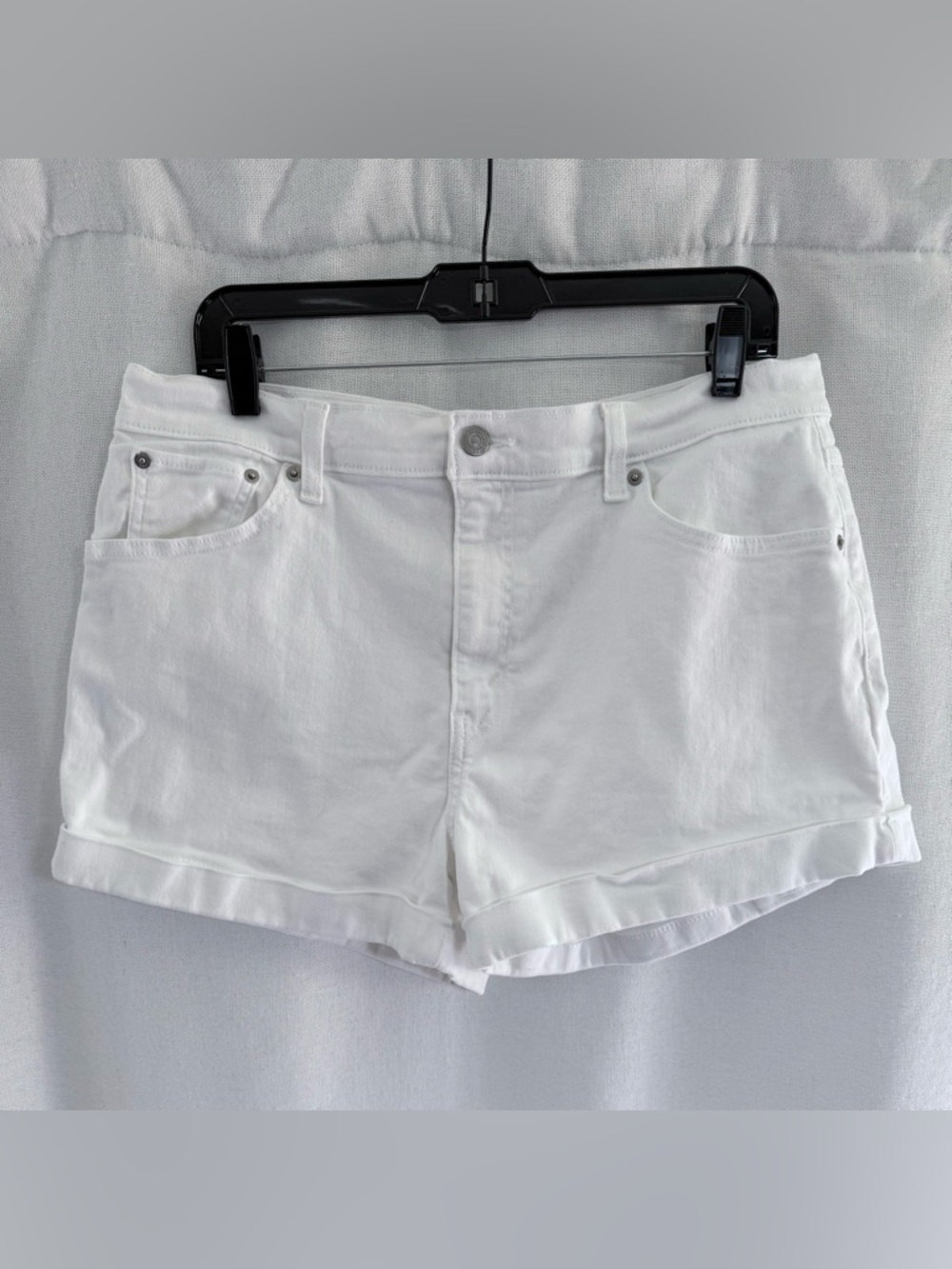 Levi’s Stretch Denim Shorts White womens sz 32